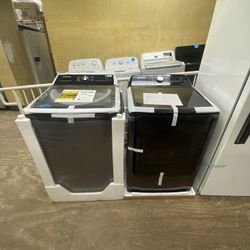 Samsung 27” Black Washer And Gas Dryer Set