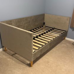 Twin Size Day Bed