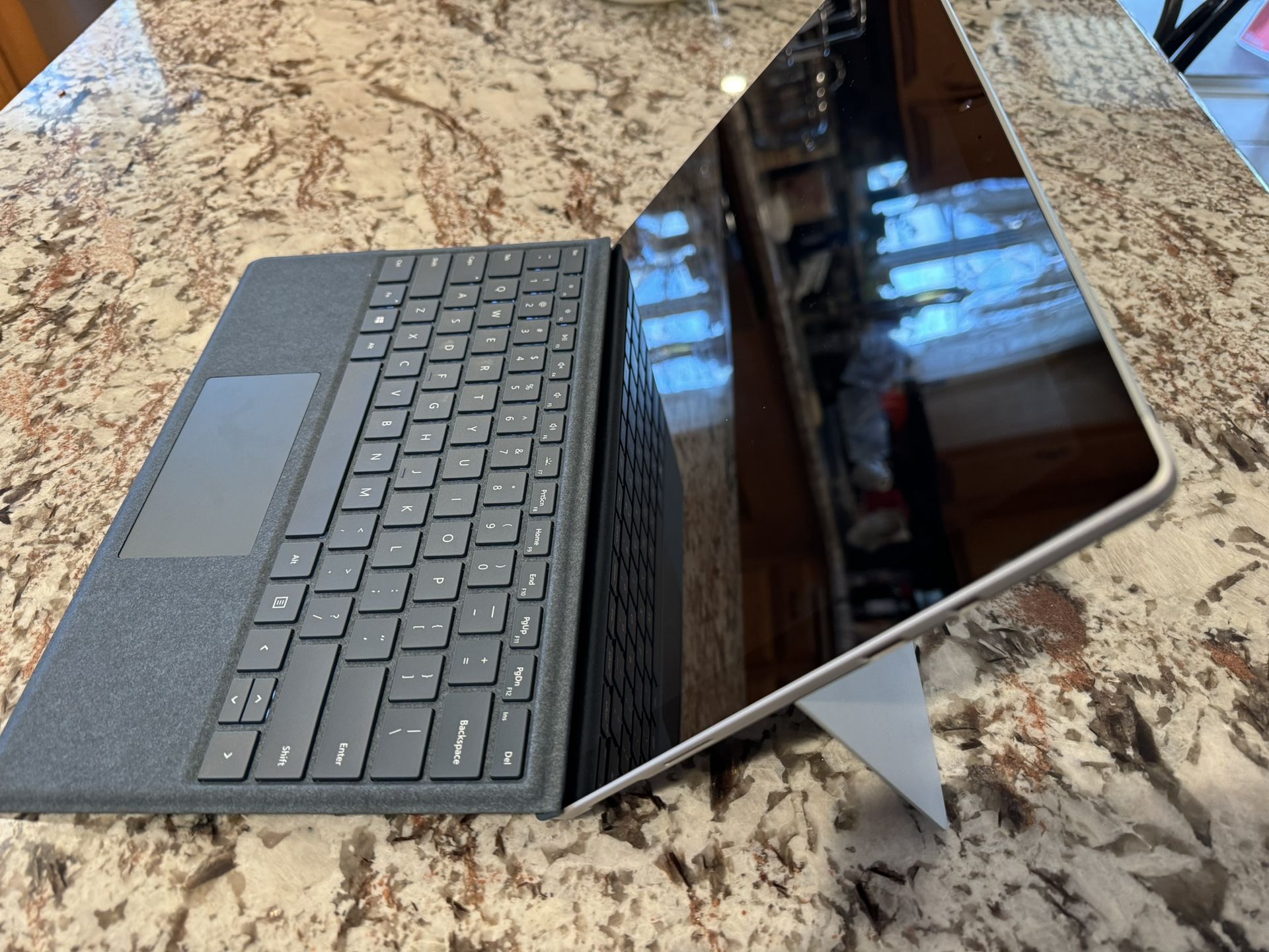 Surface Pro 6 2in1