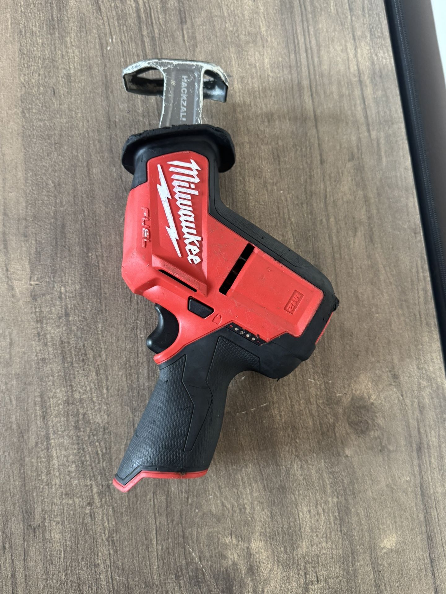 Sawzall Milwaukee FUEL M12