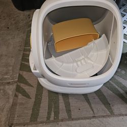 Kitty Rotating Litter Box 