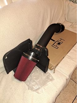 Chevy Tahoe gmc Yukon cold air intake Kit (brand new)