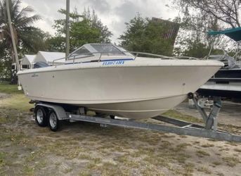 Proline Walk Around Boat