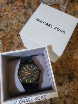 Michael Kors Anolog Watch (Never Used)
