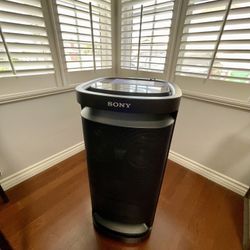 Sony XV-900 wireless bluetooth speaker system. 