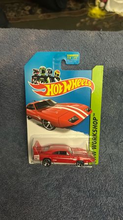 Hot Wheels Dodge Daytona Die-Cast Car