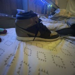 Jordan 1 Gold And Black