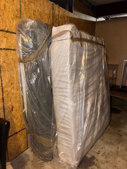 King Size Tempur- Pedic ProAdapt Mattress