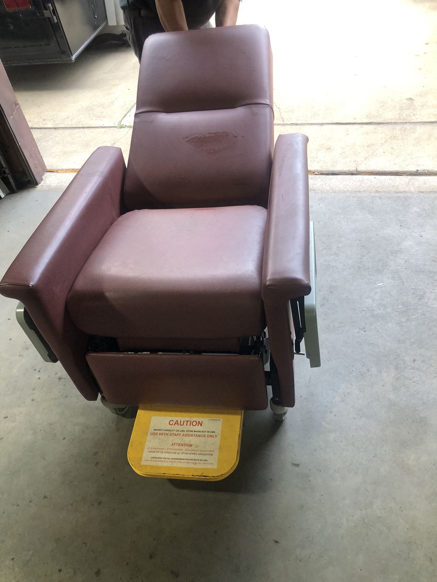 Special chair for dialysis patients