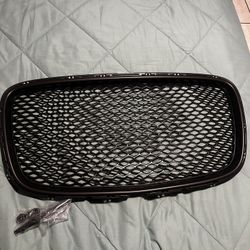 grille for a Chrysler 300