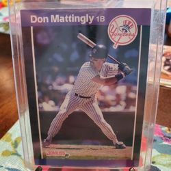 Don Mattingly Baseball Cards Lot 