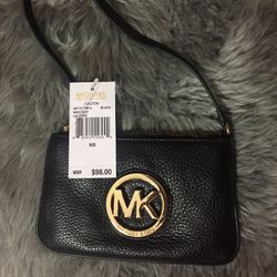 Michael Kors Wristlet 