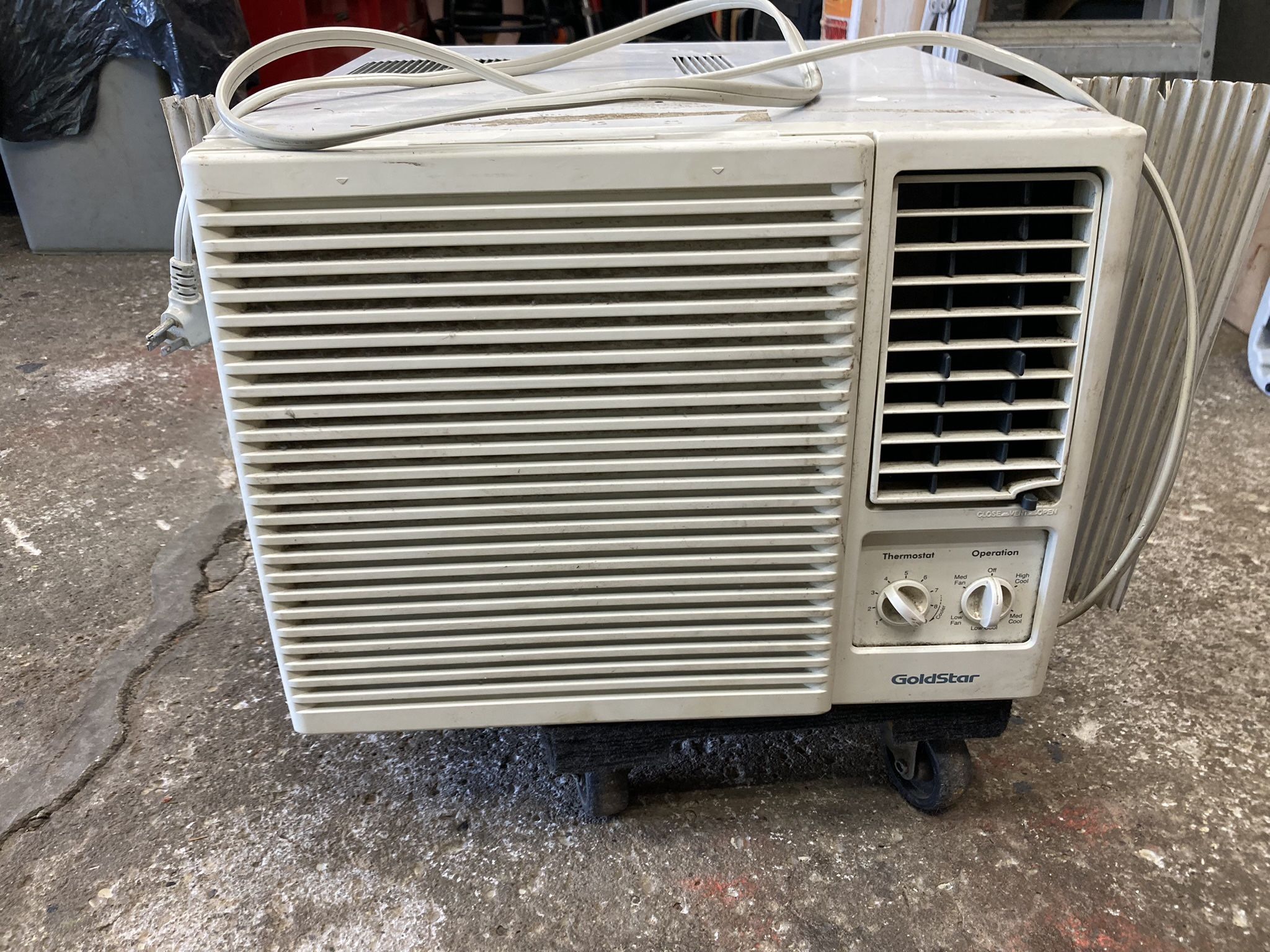 Goldstar 10,000 BTU Window Air Conditioner 110 Volt