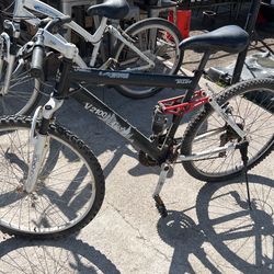 genesis V2100 mountain bike 