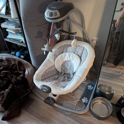 Graco Baby Swing