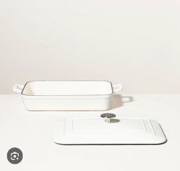 Heart And Hand Enamel Cast Iron Casserole Dish