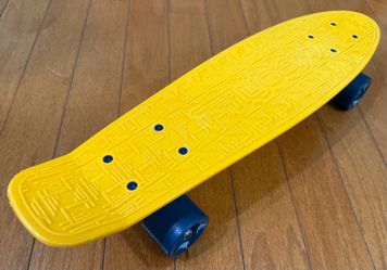 Flybar 22 inch Cruiser Skateboard + Helmet + Gear