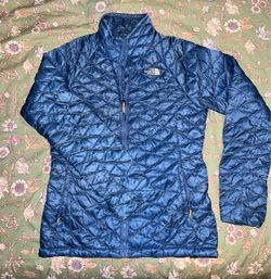 The North Face ThermoBall Puffer Jacket size Small