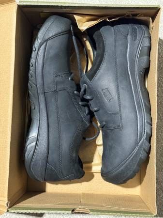 Keen Shoes Austin Casual WP Black Raven Size 13 work comfort hybrid 14