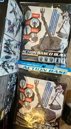 3 new sets of gunpla