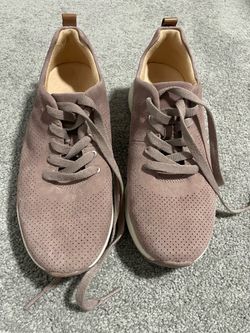 Womens shoes