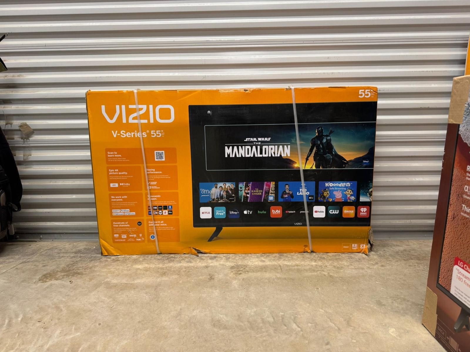 Hd395 55” Vizio smart 4k led Uhd tv floor model