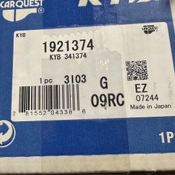 New PAIR Of KYB Excel-G Gas Strut