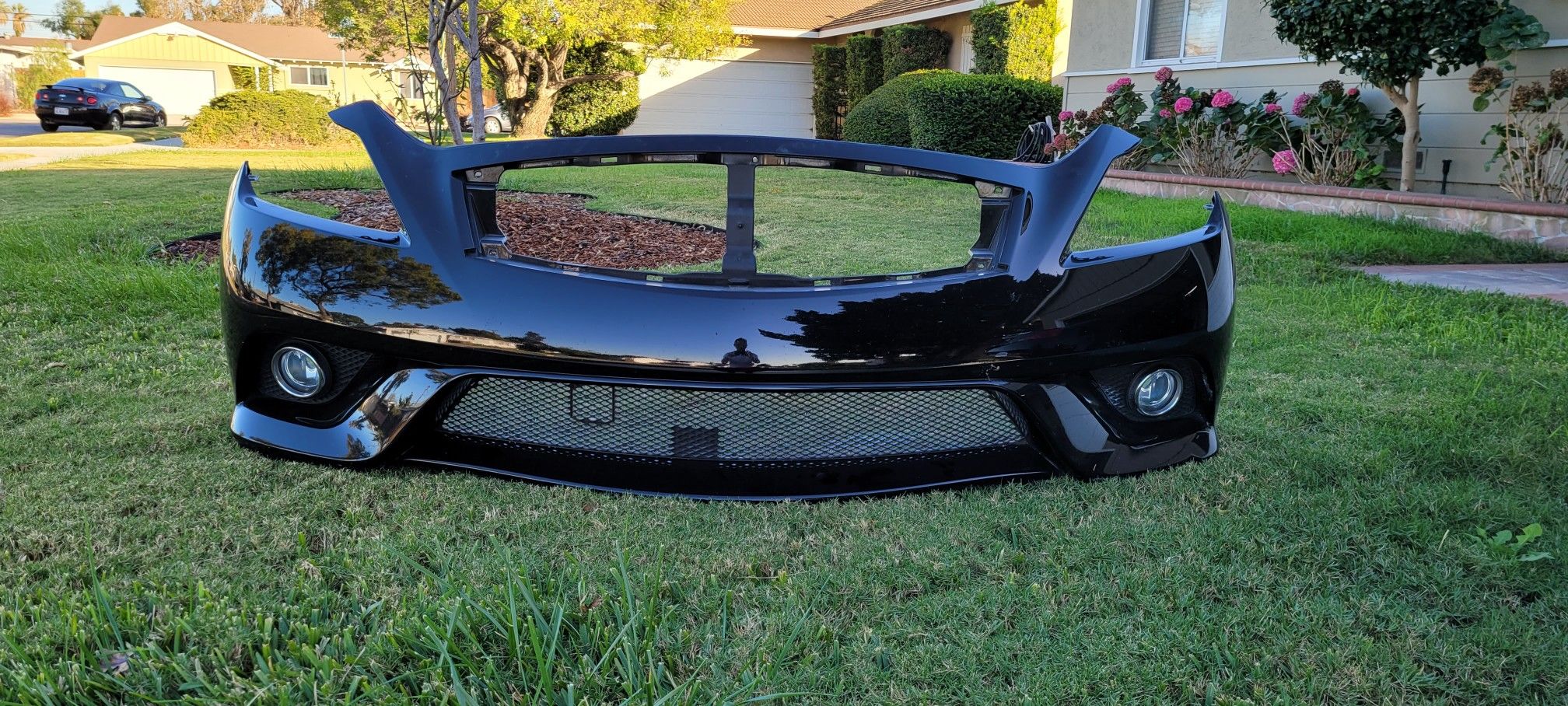 2015 OEM Infiniti Q60 Sports bumper with fog housing - black obsidian