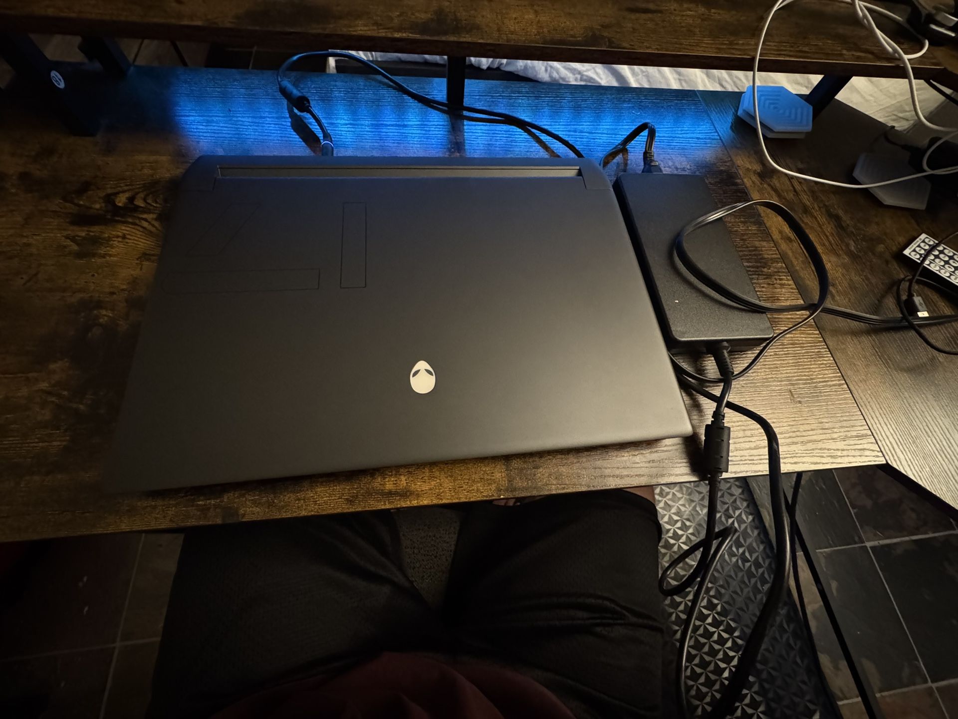 2022 Alienware x17 R5 AMD Ryzen 16GB 1TB SSD 17.3" FHD 480Hz RTX 3070 Ti