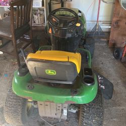 John Deer Riding Mower 