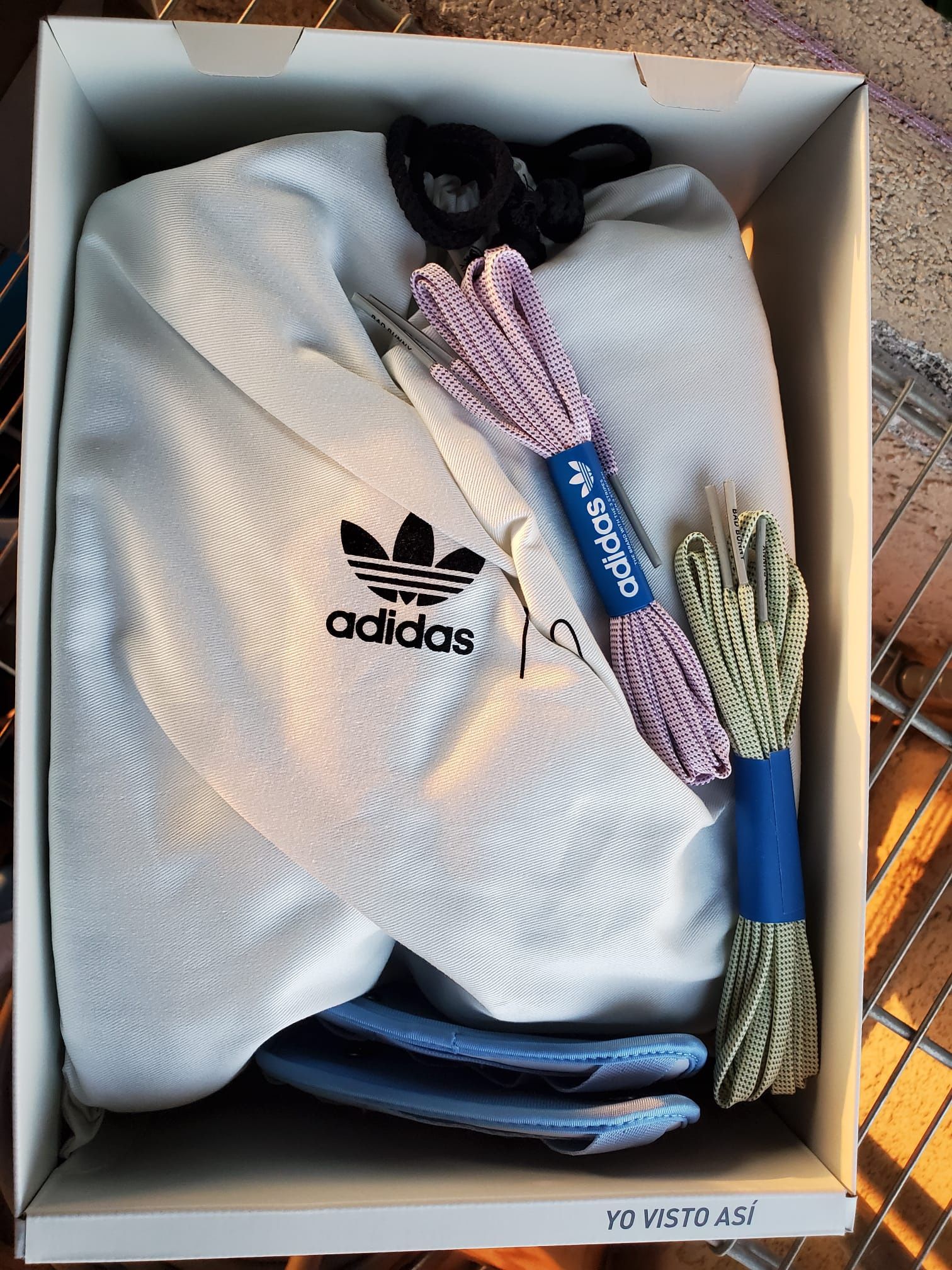 Adidas ? Bad Bunny ? Forum Blue Tint Size 8M