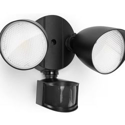 LED SAFETY Light WITH MOTION SENSOR – 3500 LUMENS – NEW