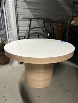 FREE LARGE STURDY DINING TABLE 