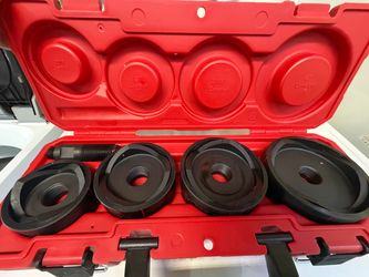 Milwaukee Large Conduit Punch Set