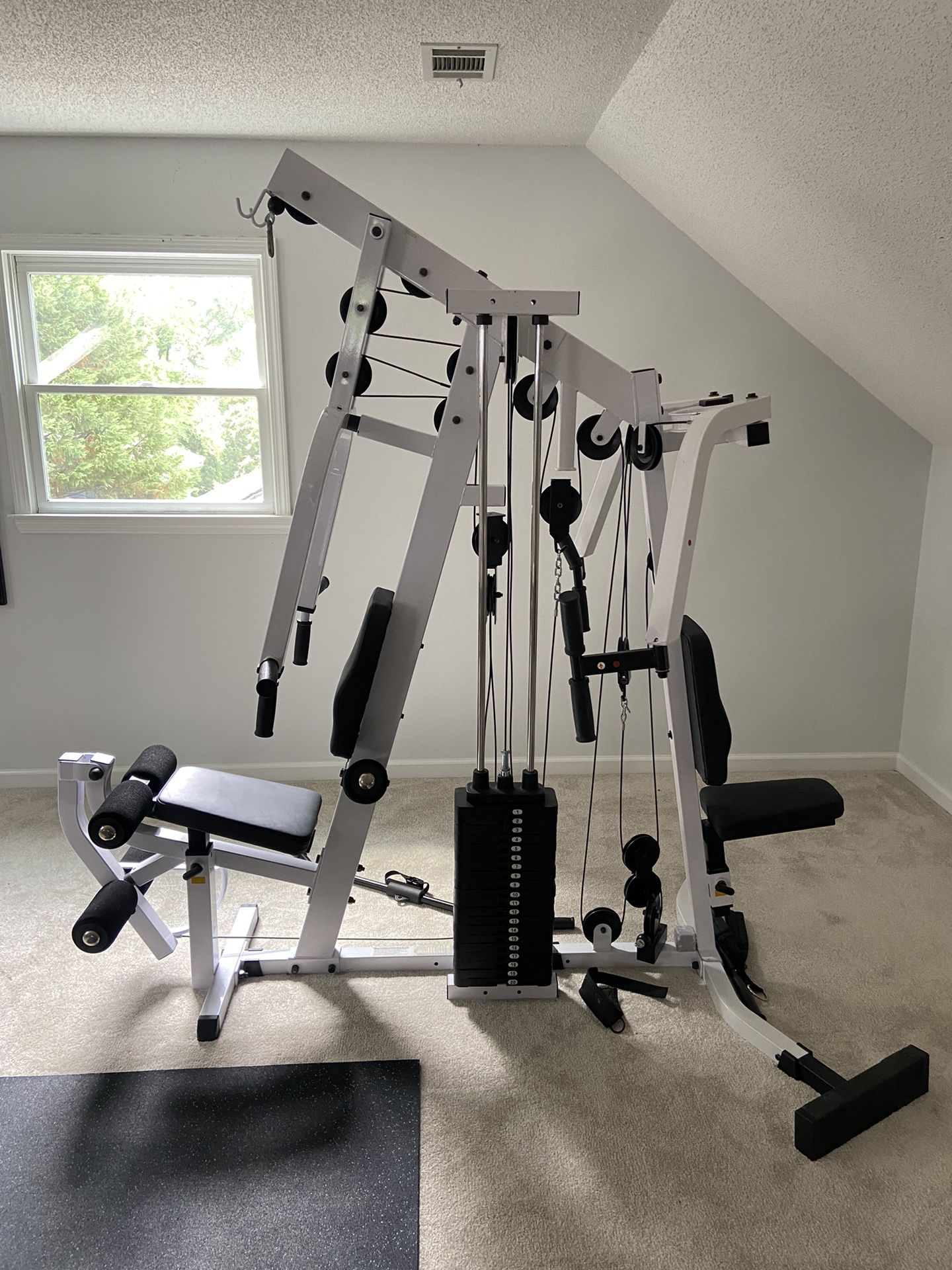 Body-solid Home Gym! Multi-station gym Great Condition