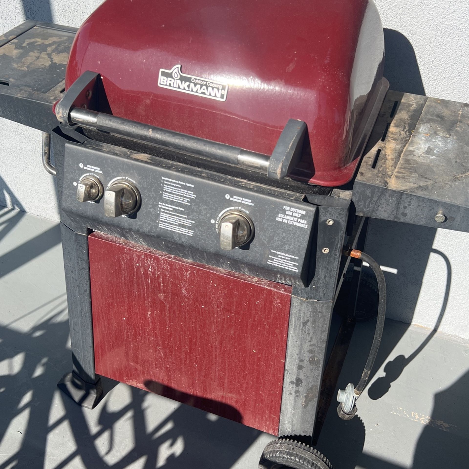 BRINKMANN OUTDOOR COOKING PROPANE GRILL