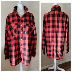 Size XL Design in Italy Luxury Red/Black Checkered Plaid Button Up Long Sleeved Collared Winter Men's Shirt. 

Measures 24" (48") Pit to Pit, NO
Stret