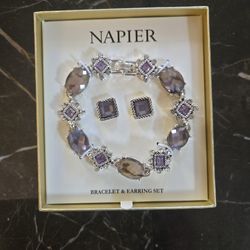 New In Box Napier Silver Tone Purple Acrylic Cabucon Studded Tennis Bracelet With Matching Stud Earrings