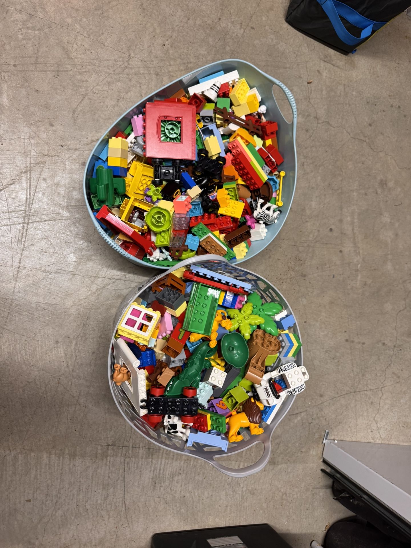 Duplo - 2 Huge Tubs. Cost over $1000