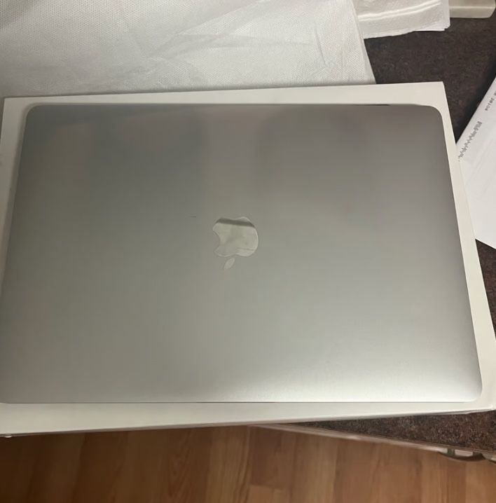 macbook pro 13 inch 2022