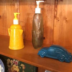 VINTAGE AVON BOTTLES