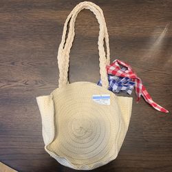 Round straw crossbody bag