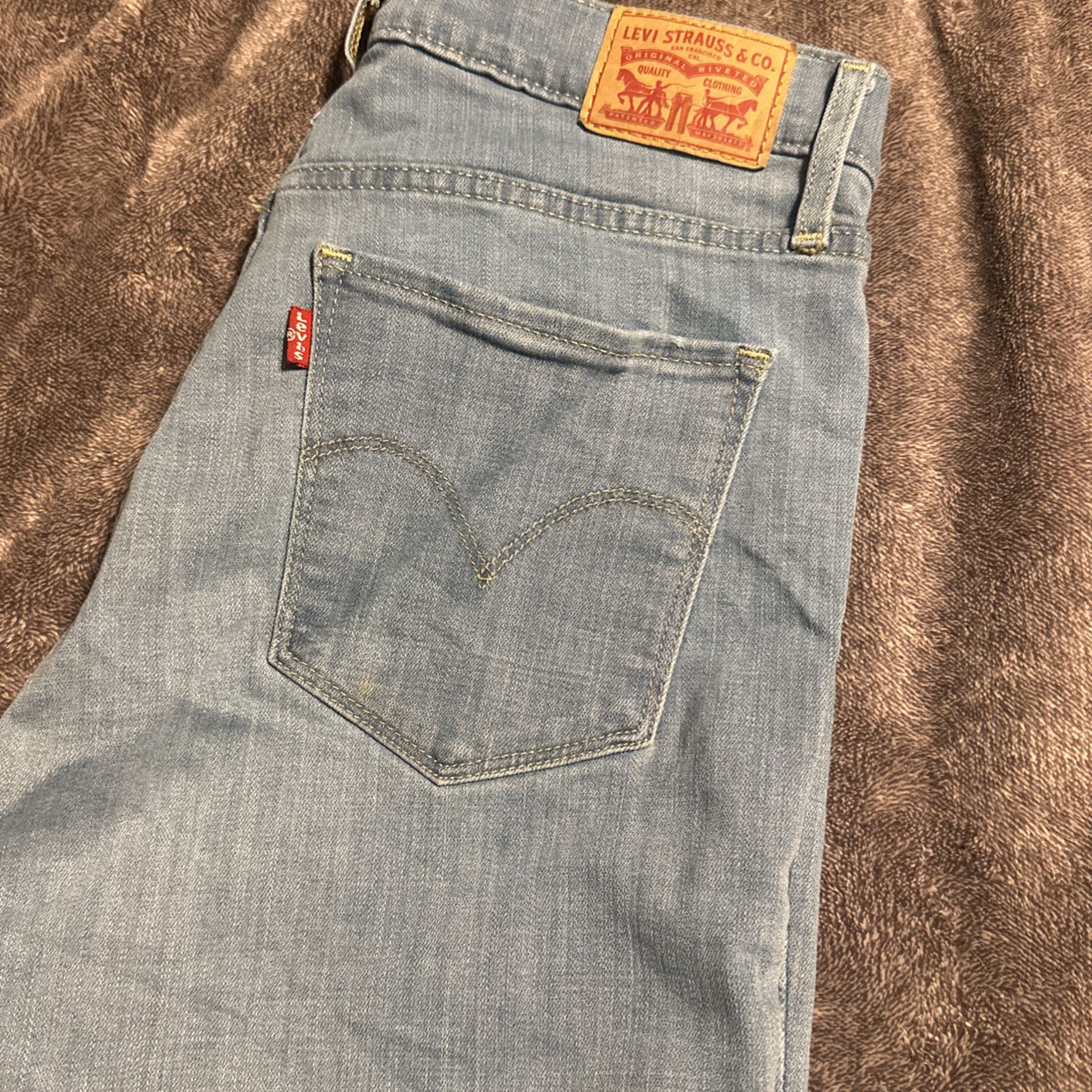 Levi’s 314 Shaping Straight Women’s Size 10  
