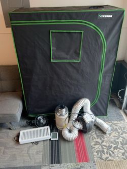 VIVOSUN Indoor Grow Tent Setup