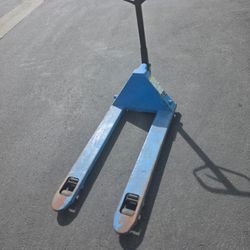 Pallet Jack (delivery Available)