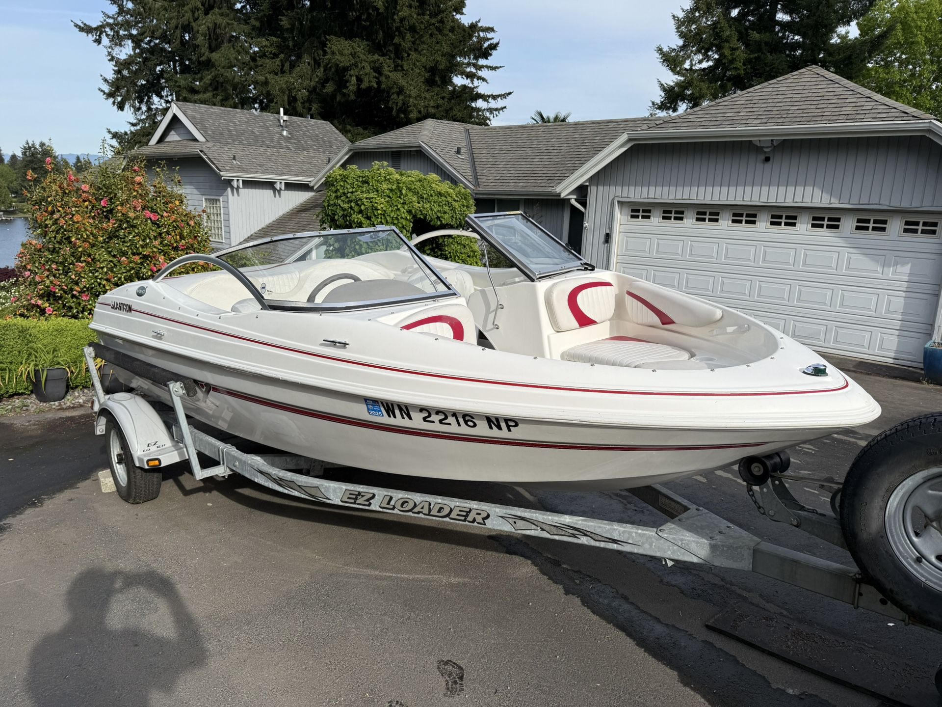 2004 Glastron SX175