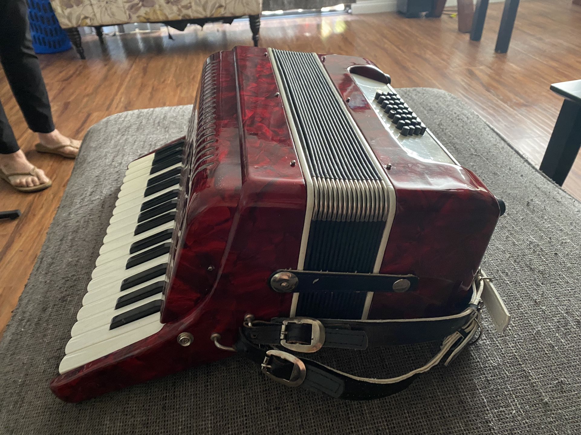 Accordion for Sale in Los Angeles, CA OfferUp