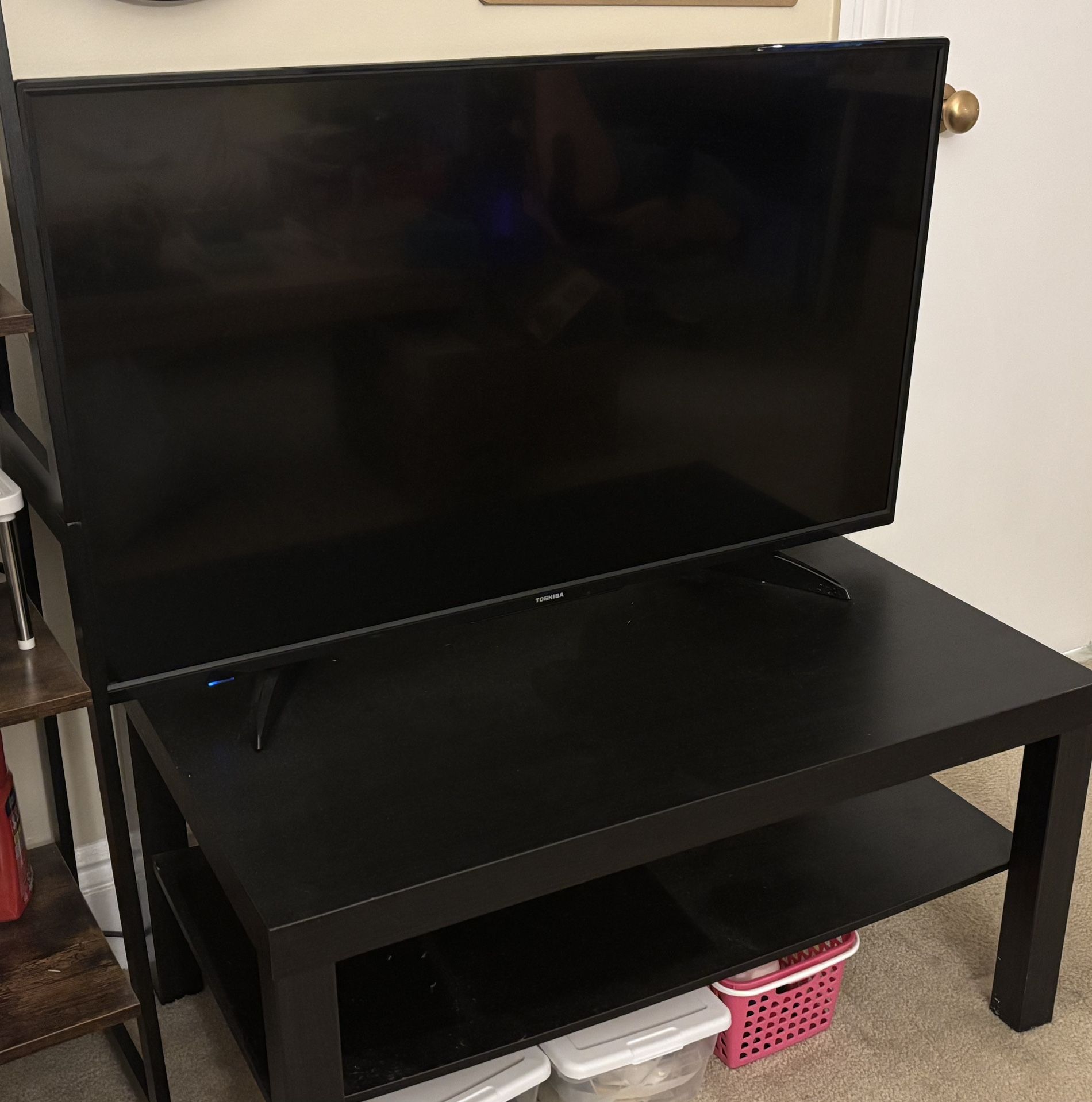 43inch 4K TV and TV stand