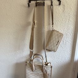 Bolsa y cartera en pefecto estado