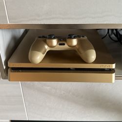 Gold PS4 